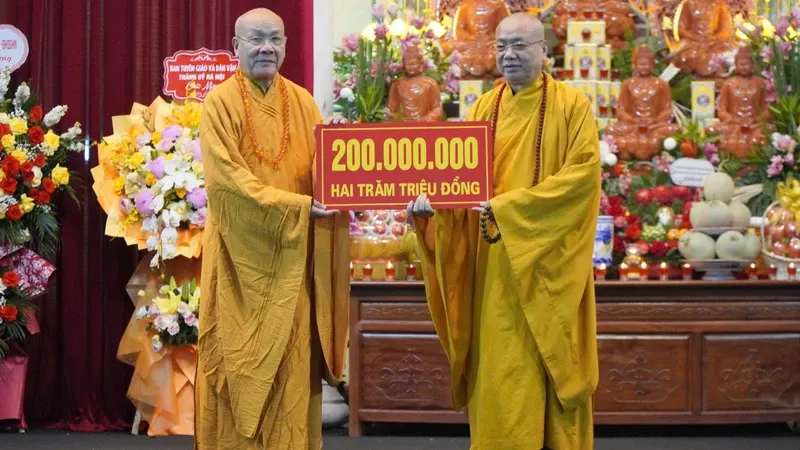 Nhóm khảo cổ quốc tế làm việc tại hiện trường, nỗ lực truy tìm tượng Phật thứ 3