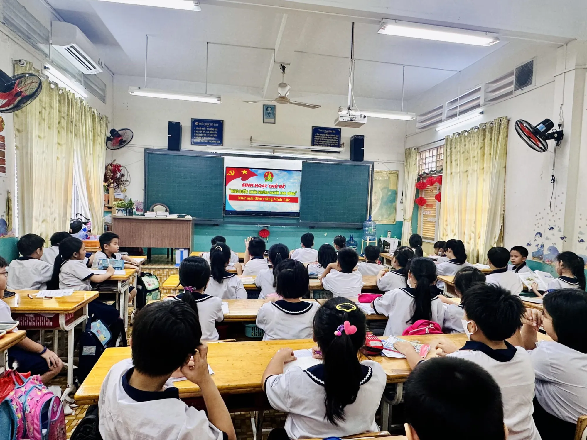 Hình ảnh bãi Sậy và những dấu tích lịch sử tại địa phương