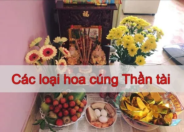 Bày hoa cúc vàng rạng rỡ cho bàn thờ Thần Tài Ông Địa dịp Tết