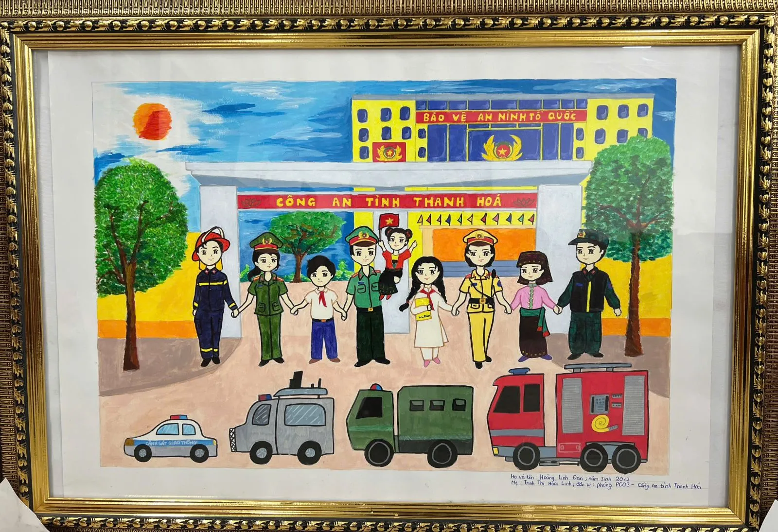 Sự phối màu tinh tế trong tranh vẽ của các bé về chủ đề an toàn đường bộ