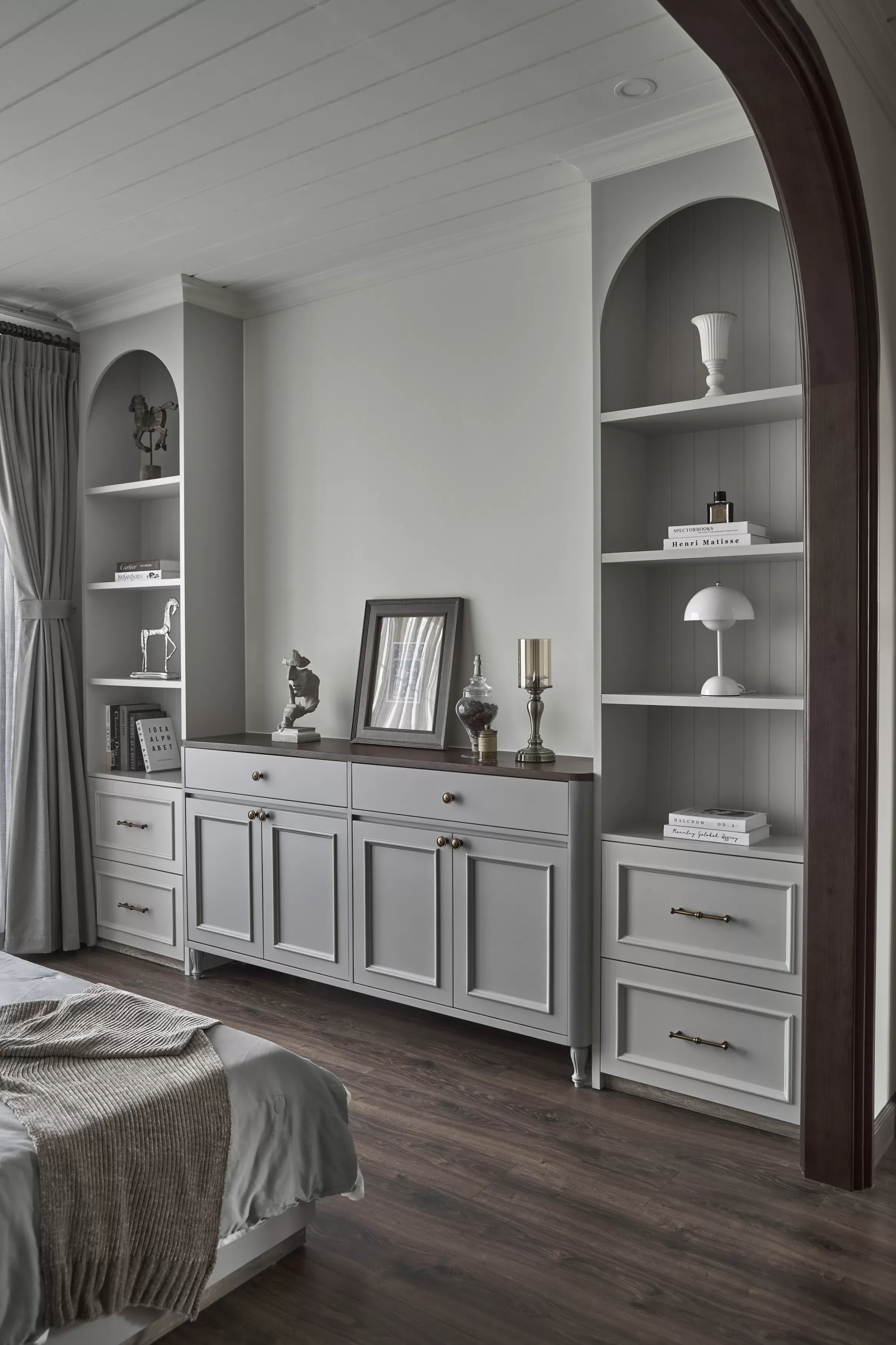 Trang trí với gỗ và màu xám