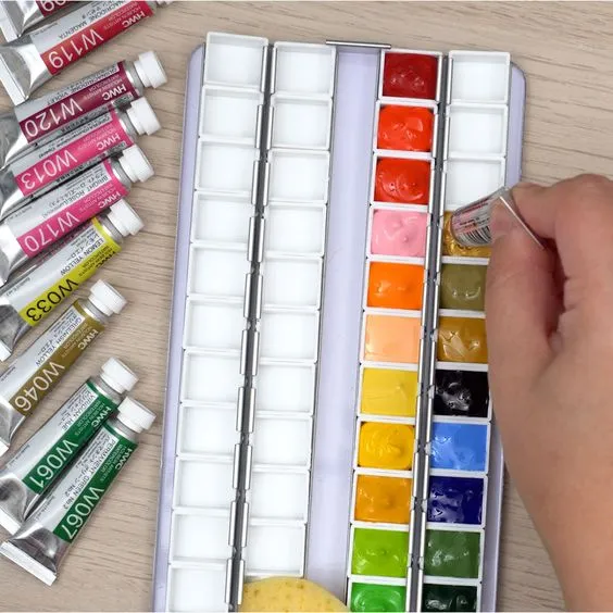 Khay pha màu nhựa nhiều ô tiện lợi cho trẻ tập tô tượng