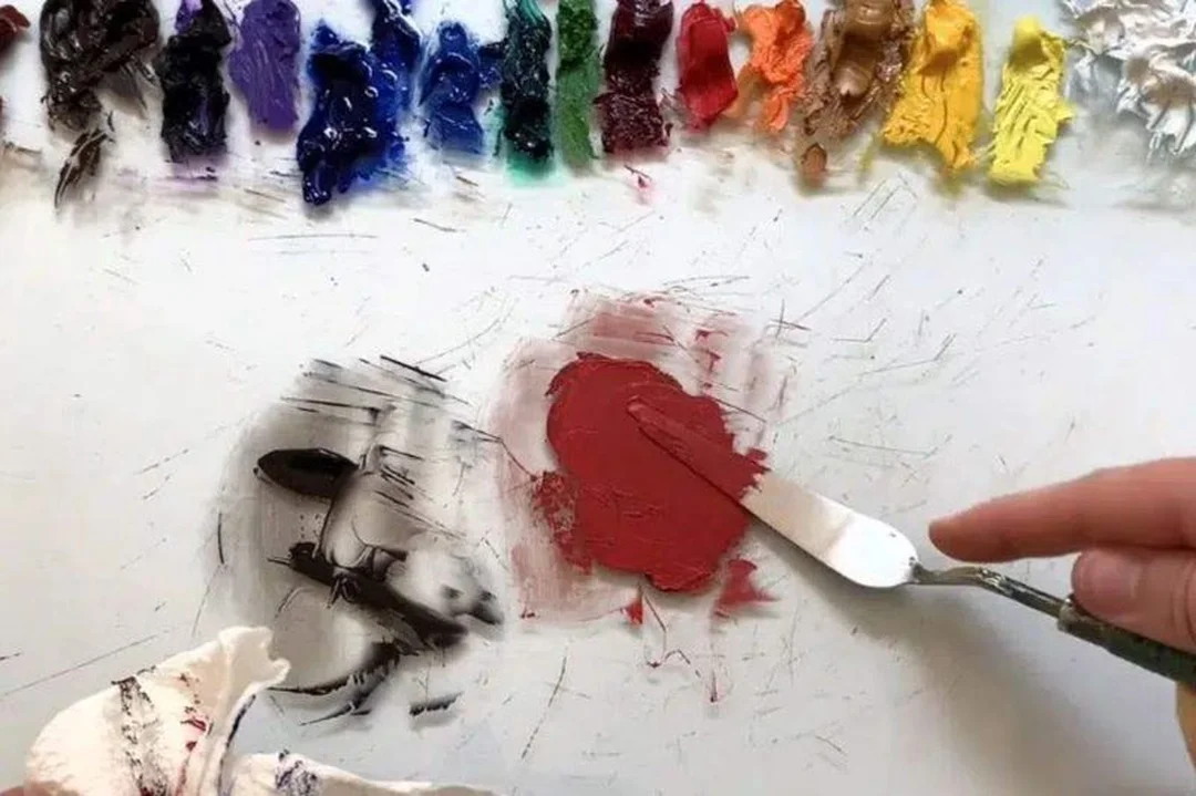 cách pha màu đỏ mận bằng khay màu acrylic
