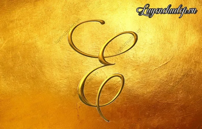 Cách viết chữ e thường, E hoa, E hoa sáng tạo