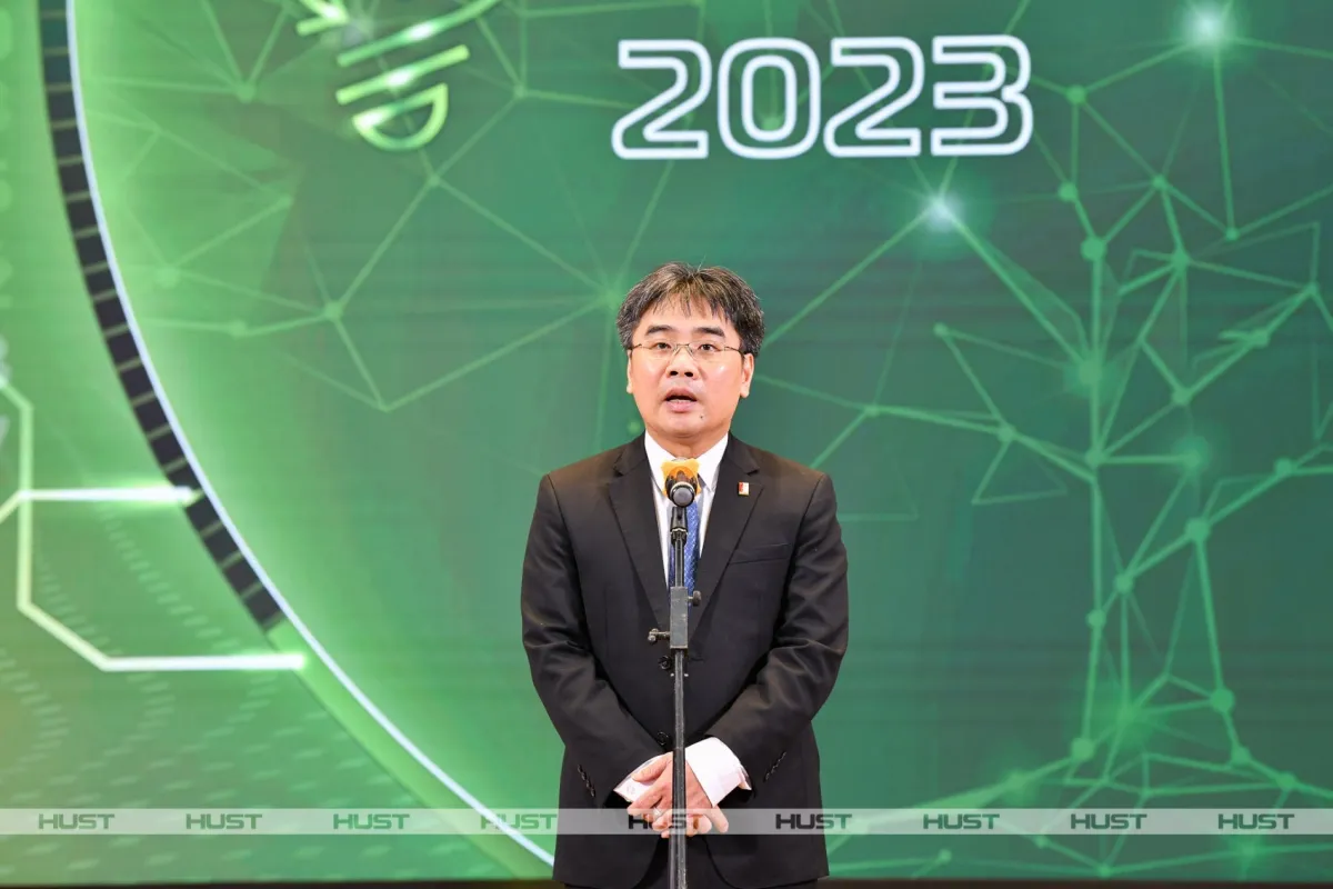 PGS.TS Huỳnh Đăng Chính - Phó Giám đốc Đại học Bách khoa Hà Nội phát biểu khai mạc