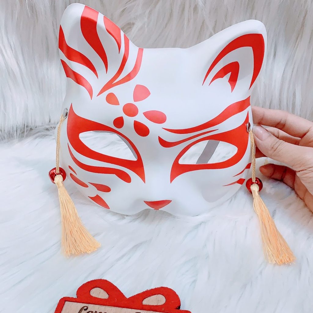 Chuẩn bị nguyên liệu, dụng cụ vẽ mặt nạ hồ ly