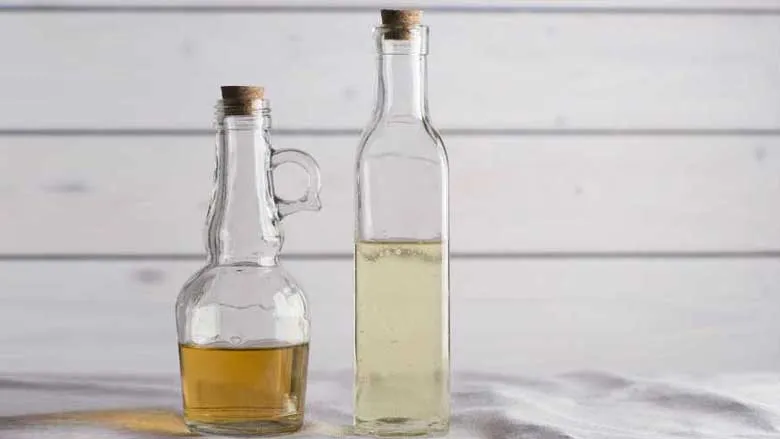 Hướng dẫn làm sạch các vết bẩn cứng đầu trên bề mặt vải trắng bằng dung dịch giấm