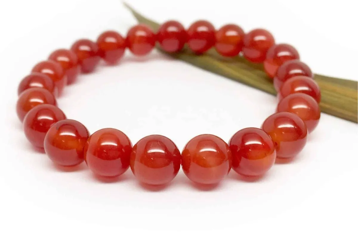 Đá mã não trang trí bàn làm việc mệnh Thổ