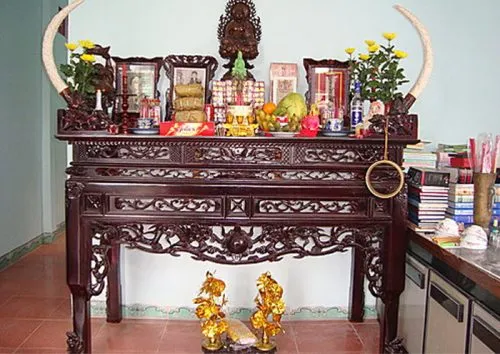 Cách đặt bàn thờ gia tiên và tượng Phật chuẩn phong thủy mang lại vượng khí
