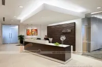 Khu vực lễ tân văn phòng ấn tượng với thiết kế trần thạch cao uốn lượn