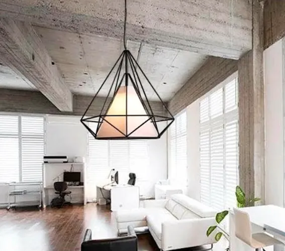 Bố trí đèn trang trí hợp mệnh gia chủ mang lại bình an