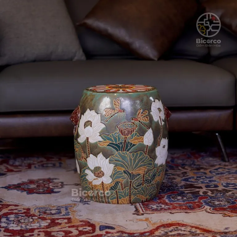 Đôn sen gốm sứ Biên Hòa khắc chìm tinh xảo