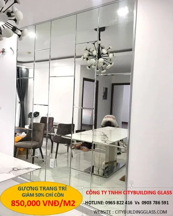 Gương trang trí bàn ăn