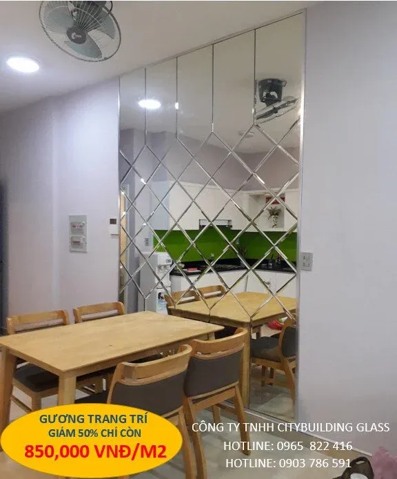 Gương trang trí bàn ăn