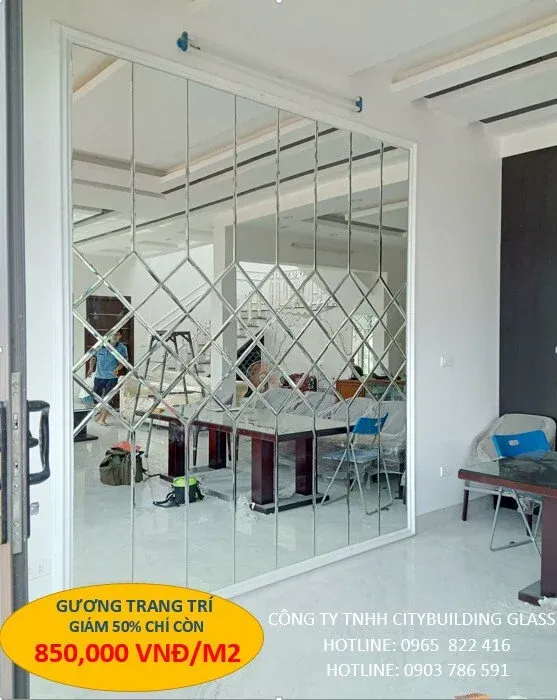 Gương trang trí bàn ăn