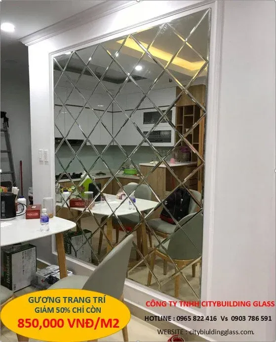 Gương trang trí bàn ăn