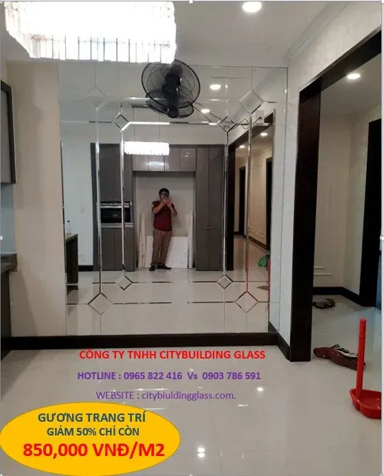 Gương trang trí bàn ăn