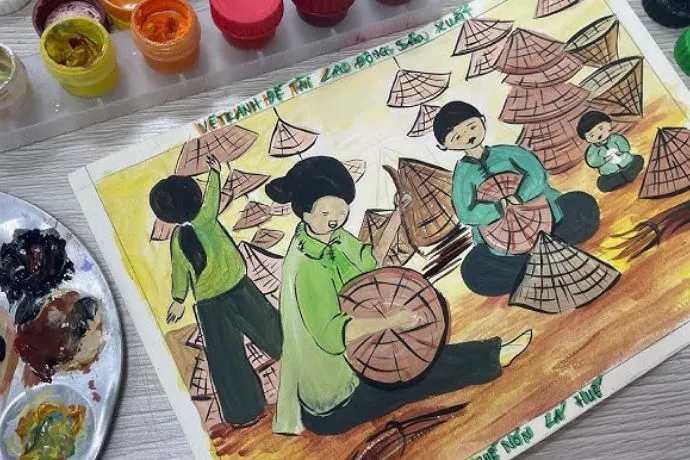 Hình ảnh người thợ làm nón lá tỉ mỉ trong tranh vẽ truyền thống việt nam