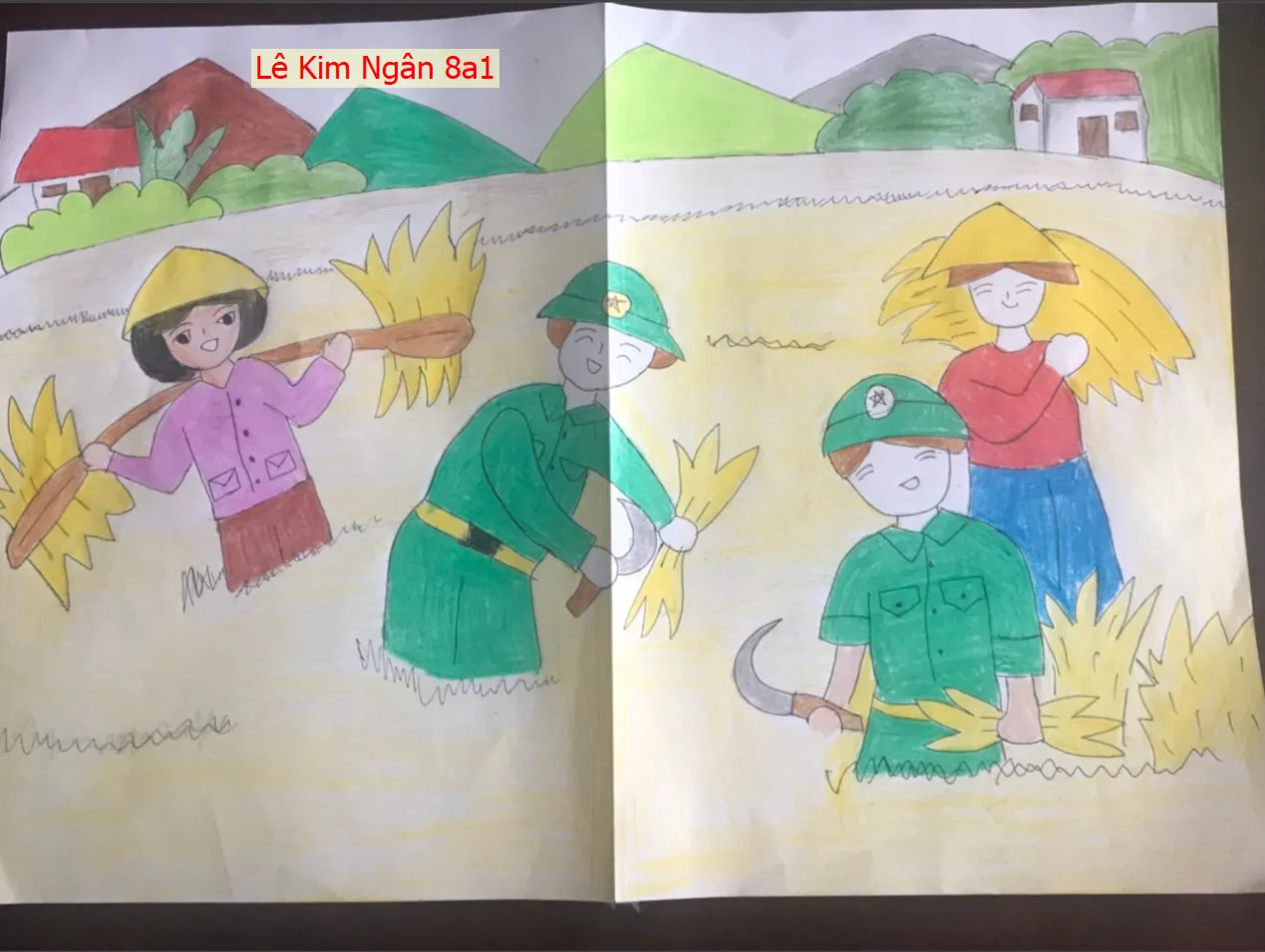 Học sinh nhiệt tình tham gia hội thi vẽ tranh biển đảo