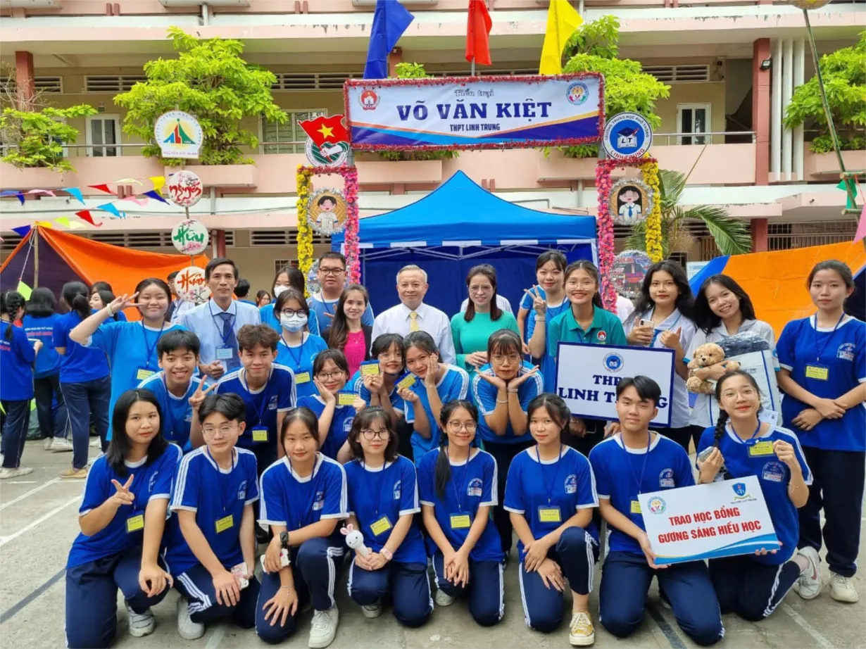 Hoạt động ngoại khóa kết hợp giải trí và giáo dục