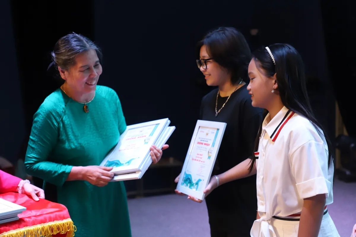 Lễ trao giải cuộc thi tranh vẽ đô thị cho các tài năng nhí