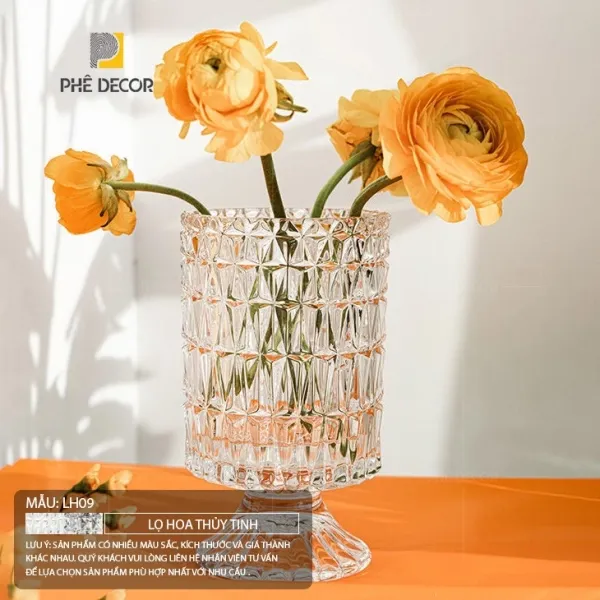 Bình hoa dạng ly rượu sang trọng cho tiệc tối