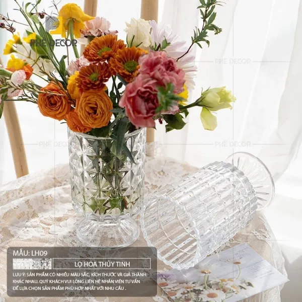 Cắm hoa mẫu đơn trong bình dạng ly cao cấp