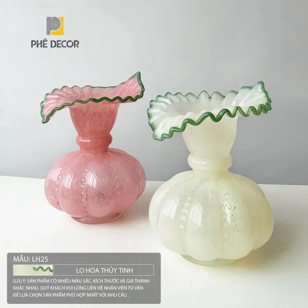 Mẫu bình hoa miệng rộng giúp tán hoa xòe tự nhiên