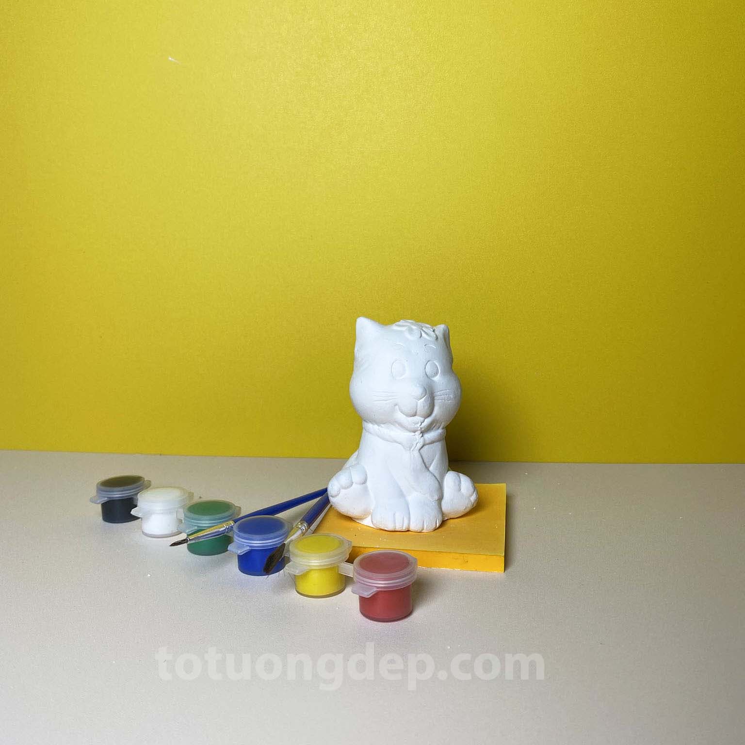 Tượng Tom Lịch Sự