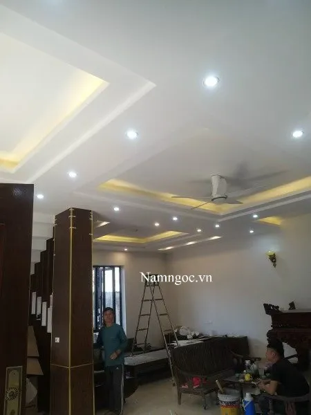 Trần thạch cao thông phòng thờ 35m2