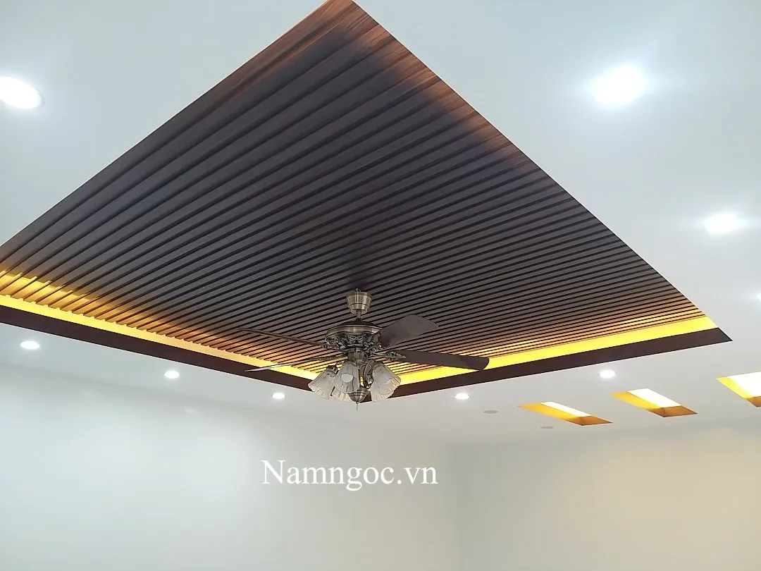 Trần thạch cao kết hợp giả gỗ