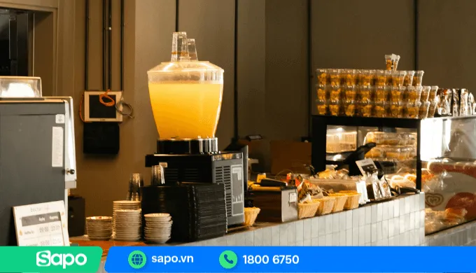 Đảm bảo không gian quán nước ép trái cây gọn gàng, sạch sẽ