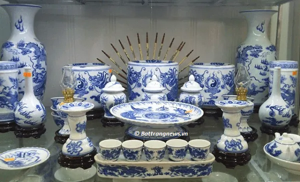 Sản phẩm đồ thờ cúng tâm linh cao cấp từ gốm sứ Bát Tràng
