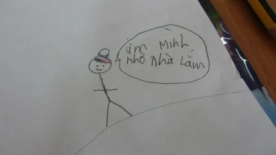 Nét vẽ tranh vẽ học sinh lớp 1 về nữ chiến sĩ hải quân nhớ nhà