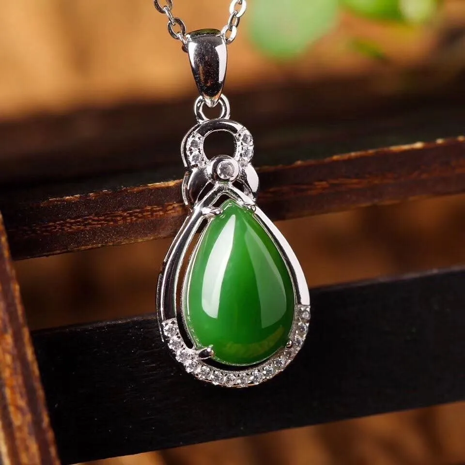 Ngọc Bích Xanh thanh lọc tâm hồn giảm stress cho mệnh Thủy