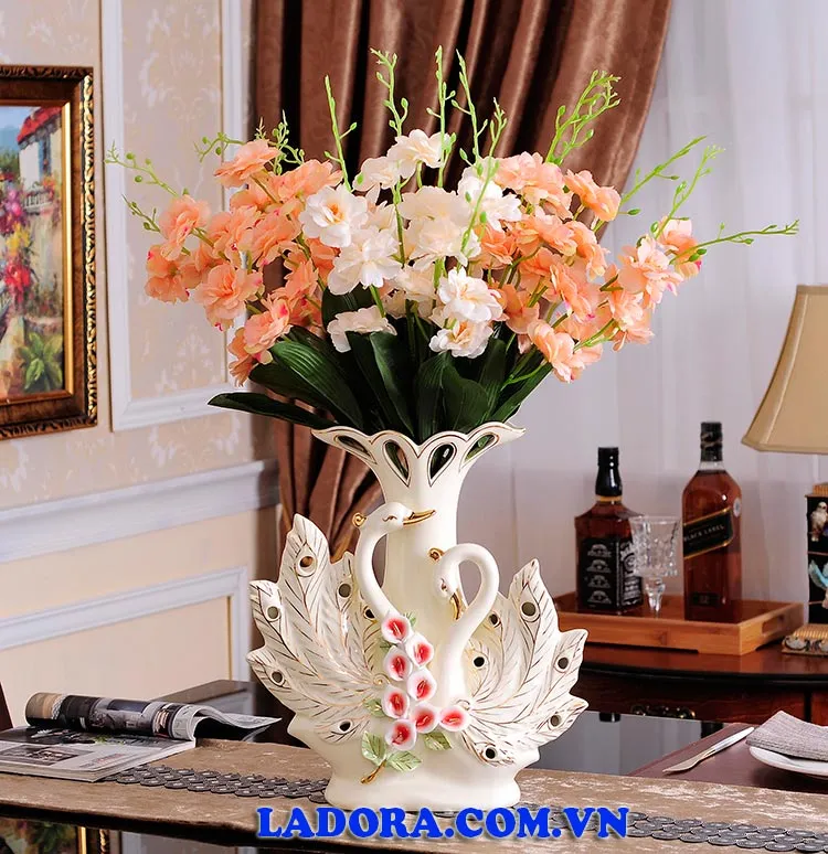 Bình hoa gốm sứ trang trí để bàn Đôi chim thiên nga BG047