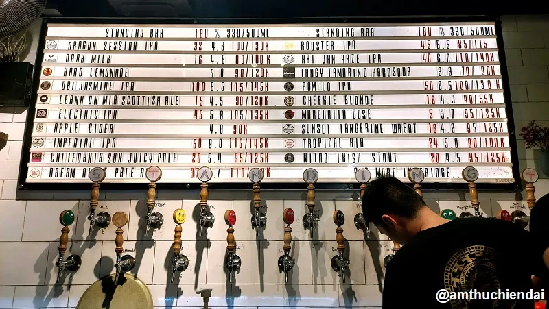 Standing Bar Ha Noi bia thủ công