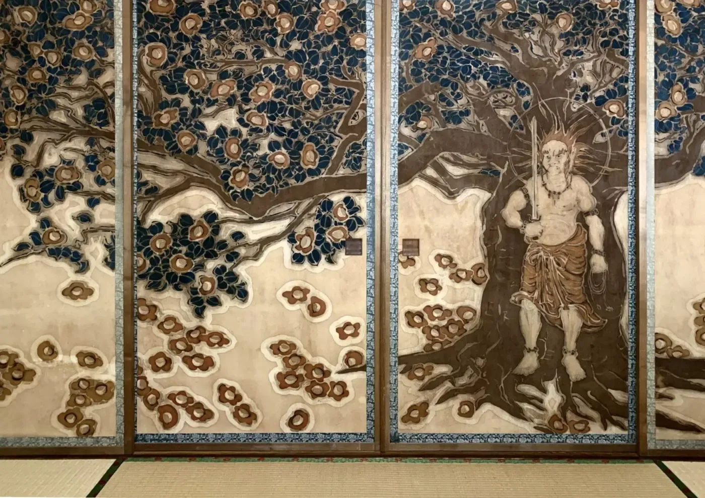 Sự kết hợp giữa nghệ thuật hội họa và không gian kiến trúc truyền thống Nhật Bản