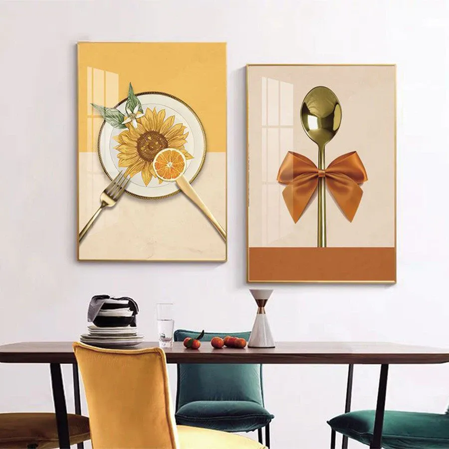 Tranh treo tường phòng ăn màu sắc trang nhã
