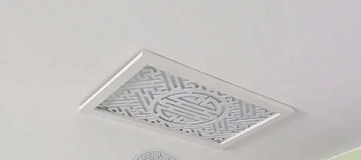 Miếng dán trang trí bàn thờ