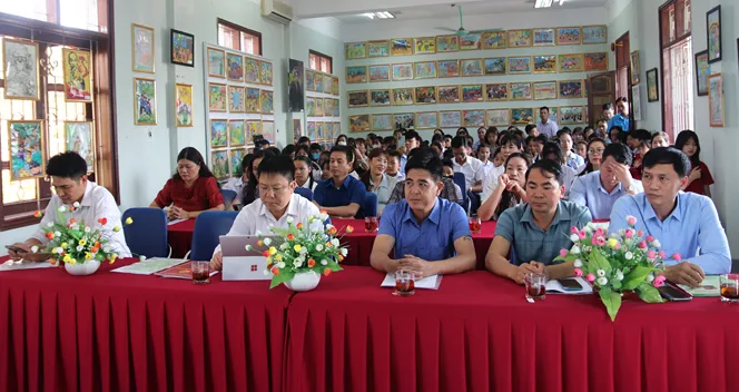 Toàn cảnh không gian tổ chức lễ trao giải cuộc thi vẽ tranh theo sách