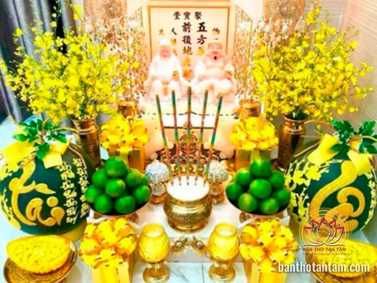 Cách trang trí bàn thờ Thổ Địa Thần Tài ngày tết