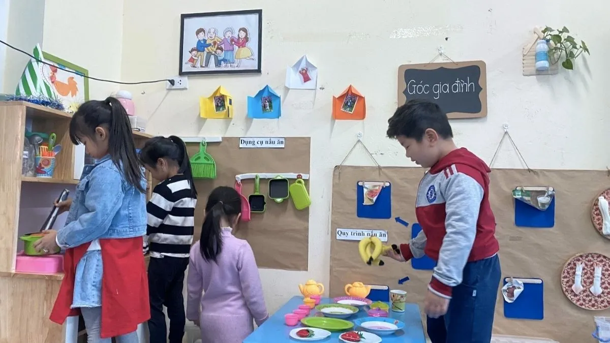 Học toán thông qua các quy luật nhạc lý trang trí trên tường