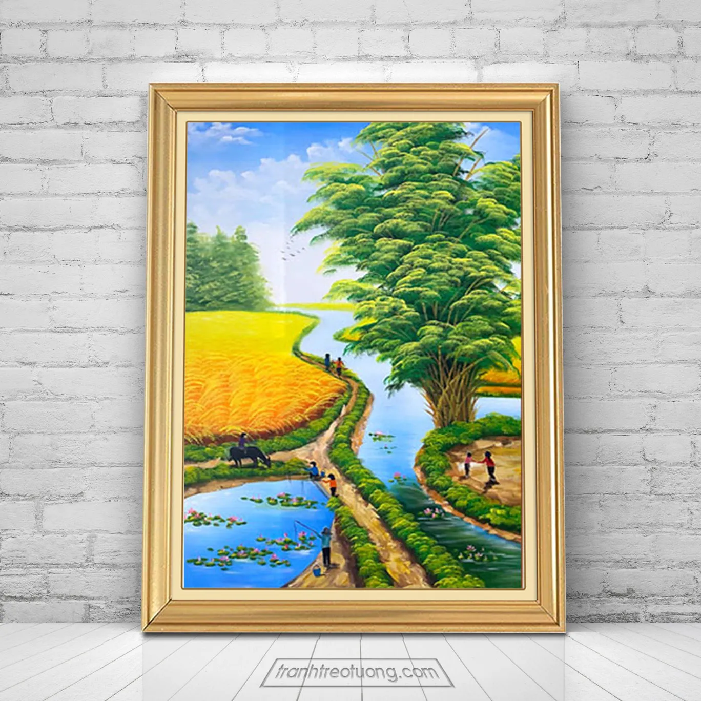 Tranh khổ đứng mô tả khóm tre xanh mát bên dòng sông và cánh đồng lúa chín