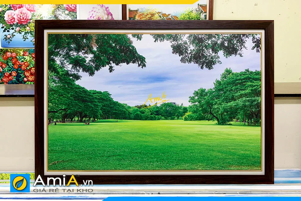 Tranh phong cảnh rừng cây đồng cỏ treo phòng khách