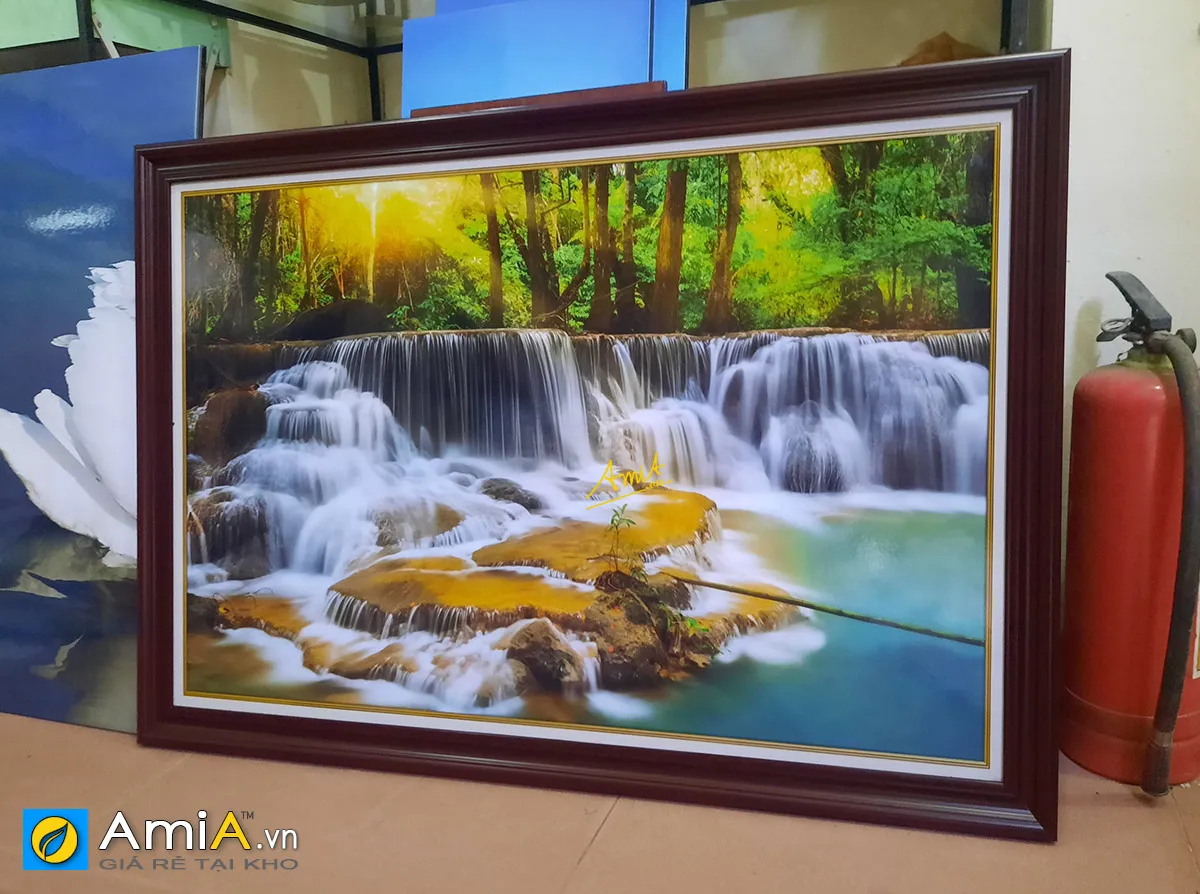 Tranh thác nước 1 tấm chụp thực tế tại cửa hàng