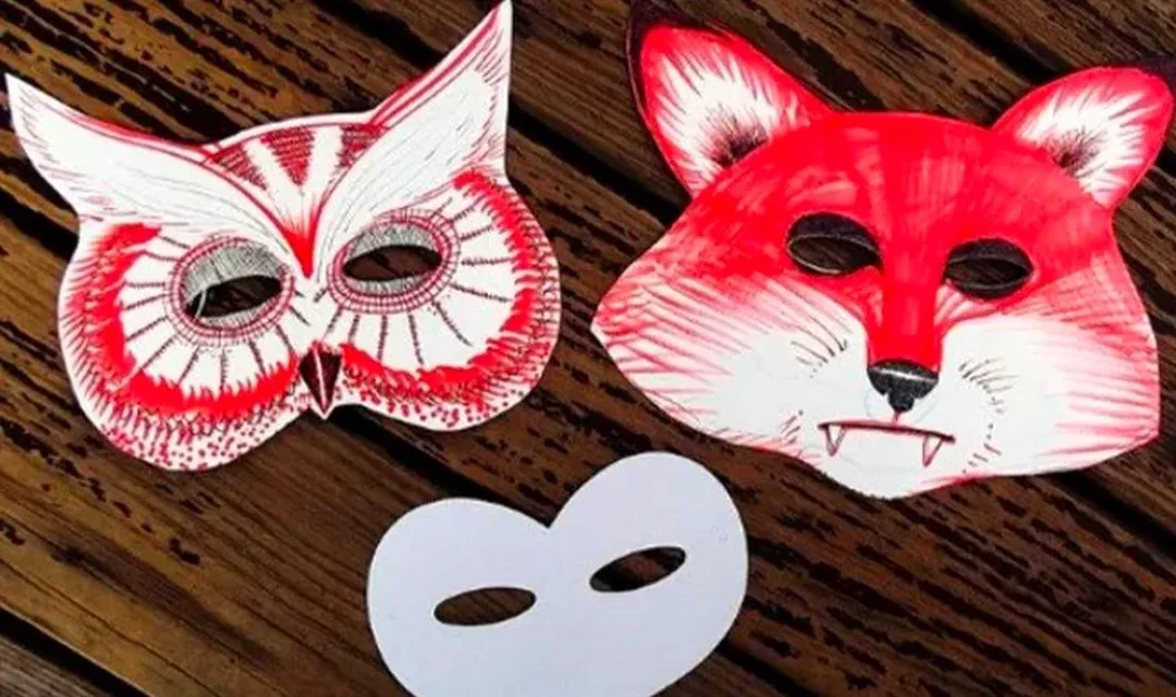 tranh tô màu mặt nạ halloween bằng giấy đẹp sau khi phối màu