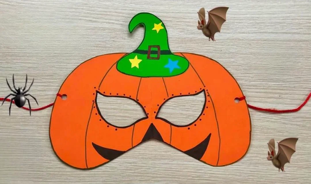 tranh tô màu mặt nạ halloween hình bí ngô dễ thương