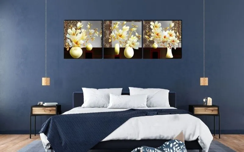 Tranh hoa trang trí phòng ngủ