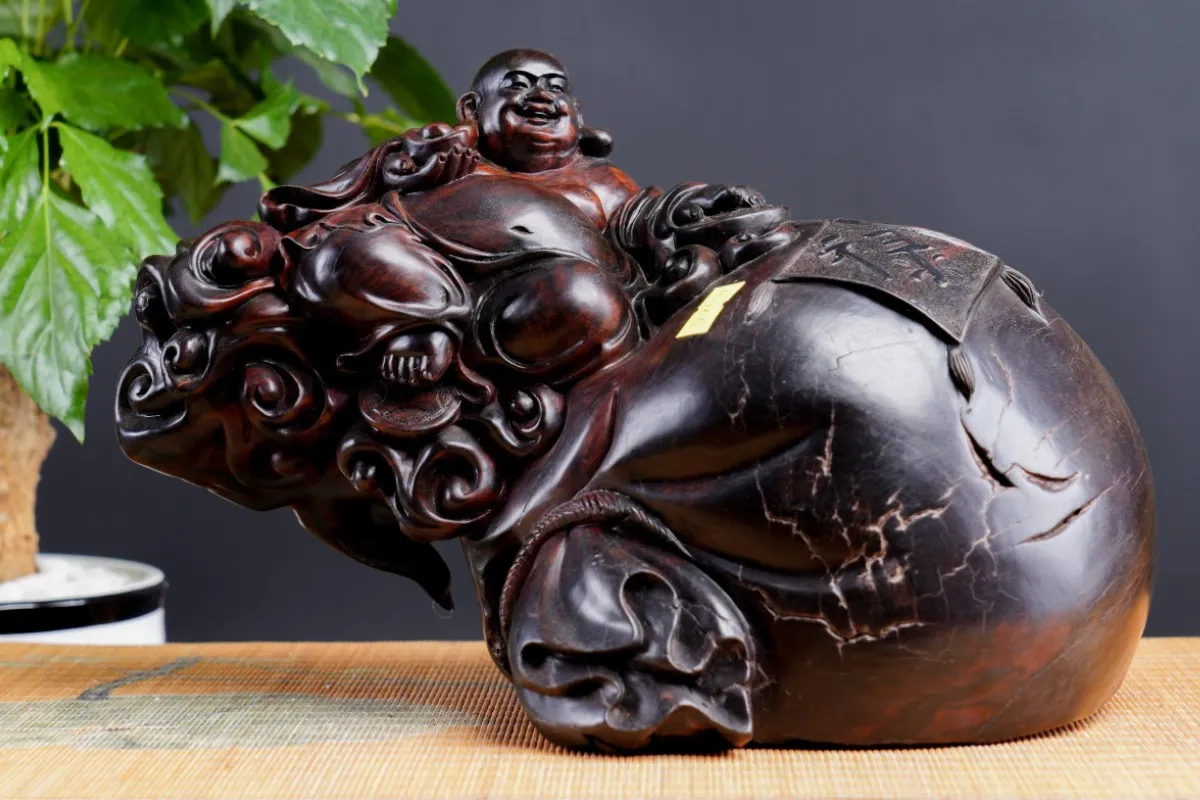 Tượng Phật di lặc trang trí bàn làm việc mệnh Thổ